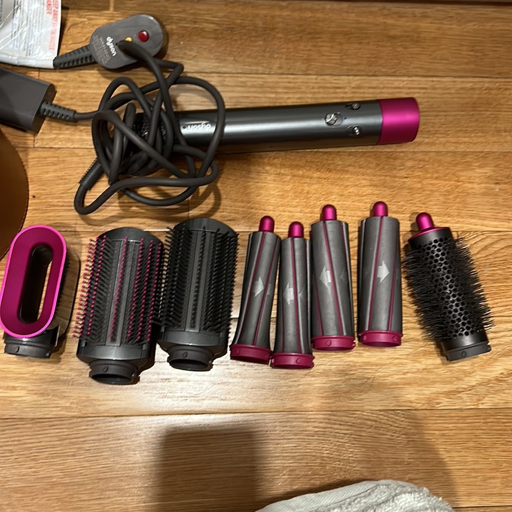 Dyson Hairwrap Complete